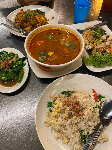 Cha Khao Seafood parit raja