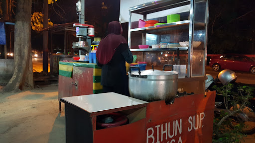 Kedai makan Maksu liza