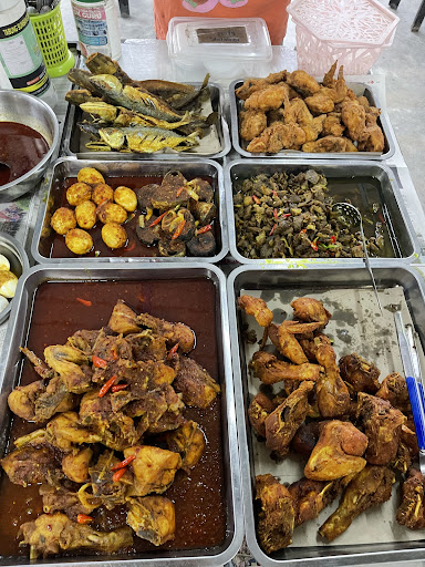 Kedai Kak Yah Nasi Berlauk