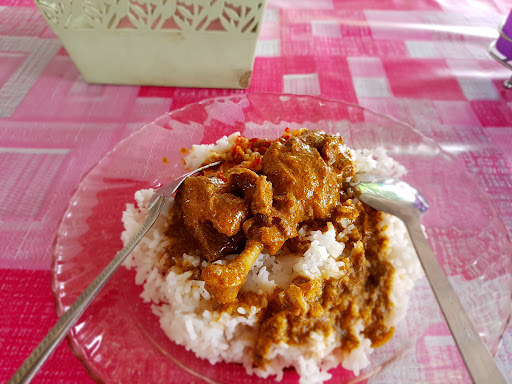 Kedai Nasi Berlauk Ayam Takir Kak Ning Su