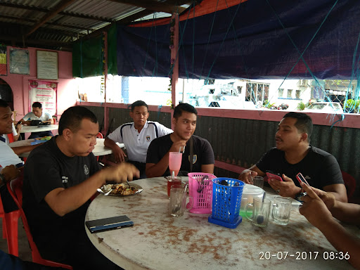 Kedai Makan Kak Ha Conner