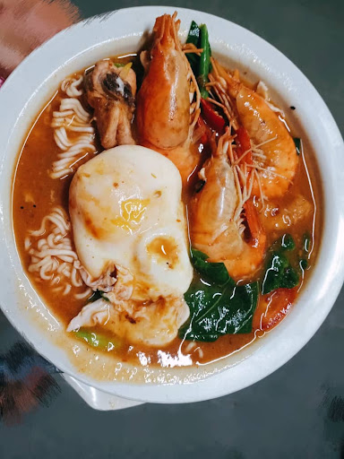 Kakni Mee Cambo Vs Telur Gedik