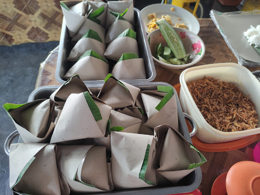 Warung Mak Ton