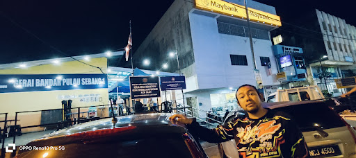 nasi lemak kampung pulau sebang (maybank)