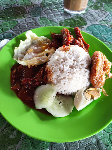 Kedai Makan Pagi (Nasi Lemak Sambal Hitam)
