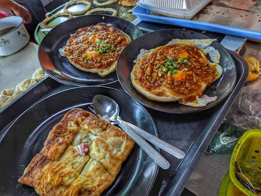 Gerai Waris Awang Sin Nasi Lemak Kukus & Roti Canai