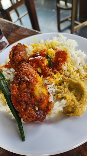 Restoran Kak Sue Nasi Ulam Masakan Panas