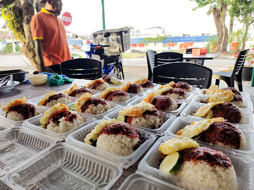 Pak Yus Corner Selera Kampong ( Taman Camar Jaya, Bukit Pancit, Nibong Tebal, Penang )