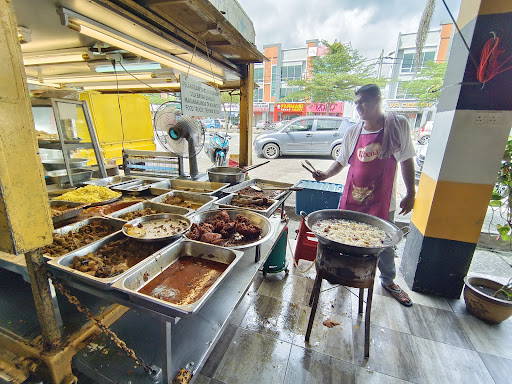 Nasi Kandar Taiping Rain Town Food Truck Nasi Kandar Taiping Rain Town Food Truck