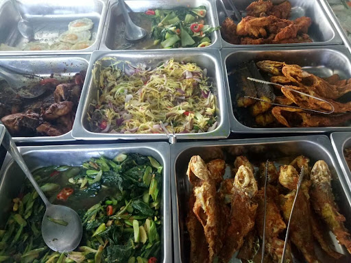 Warung Ibu Jalan Teluk Batik ( Teluk Batik, Lumut, Perak )