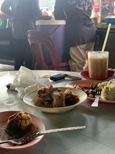 Kedai Makan Kak Long