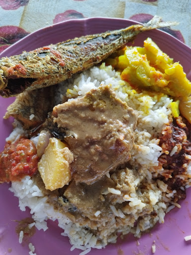 Fauzi Nasi Campur