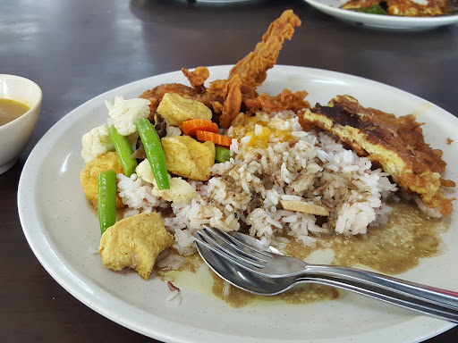 Restoran Seri Keningau, Putatan, Sabah.