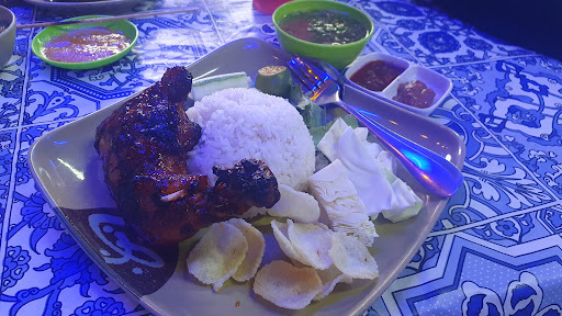 Warong Pak Jambang