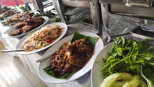 Nasi Campur Abang Awi