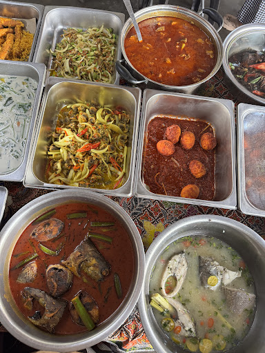 Kedai Makan Papan Nasi Campur