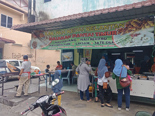 Kak Pah Nasi Berlauk