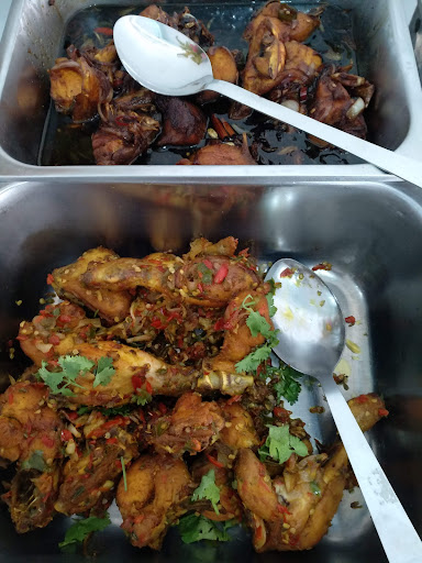 Restoran Aleesya Corner, Seksyen U12, Nasi Campur, Kari Kambing, Ayam Bakar Percik, Ikan Bakar, Daging Hitam, Mee Rebus Restoran Aleesya Corner, Seksyen U12, Nasi Campur, Kari Kambing, Ayam Bakar Percik, Ikan Bakar, Daging Hitam, Mee Rebus