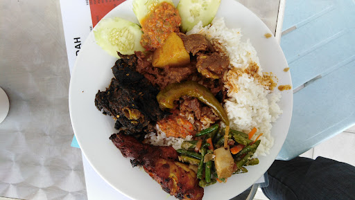 RESTORAN KAK DAH BUKIT RIMAU RESTORAN KAK DAH BUKIT RIMAU