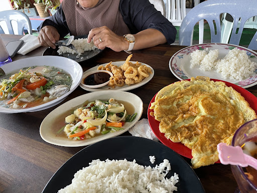 Dapur Gadis Seafood Restaurant