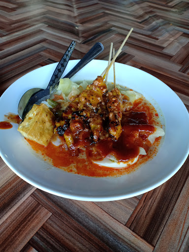 Medan Selera Tasik Y