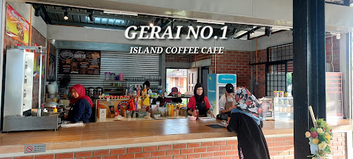 GERAI AMFITEATER @ PANTAI MERSING. ...