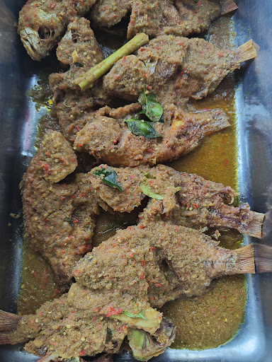 Dapur Mama Sarimah Nasi Campur & Asam Pedas