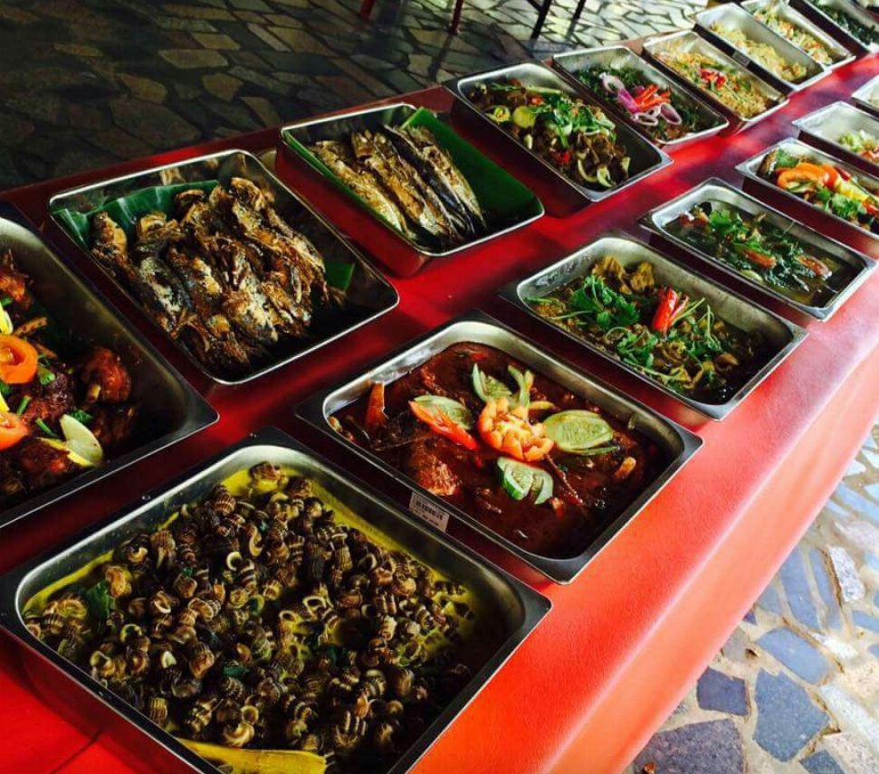 Kedai Nasi Campur Terbaik di Miri 1 kedai nasi campur terbaik di miri