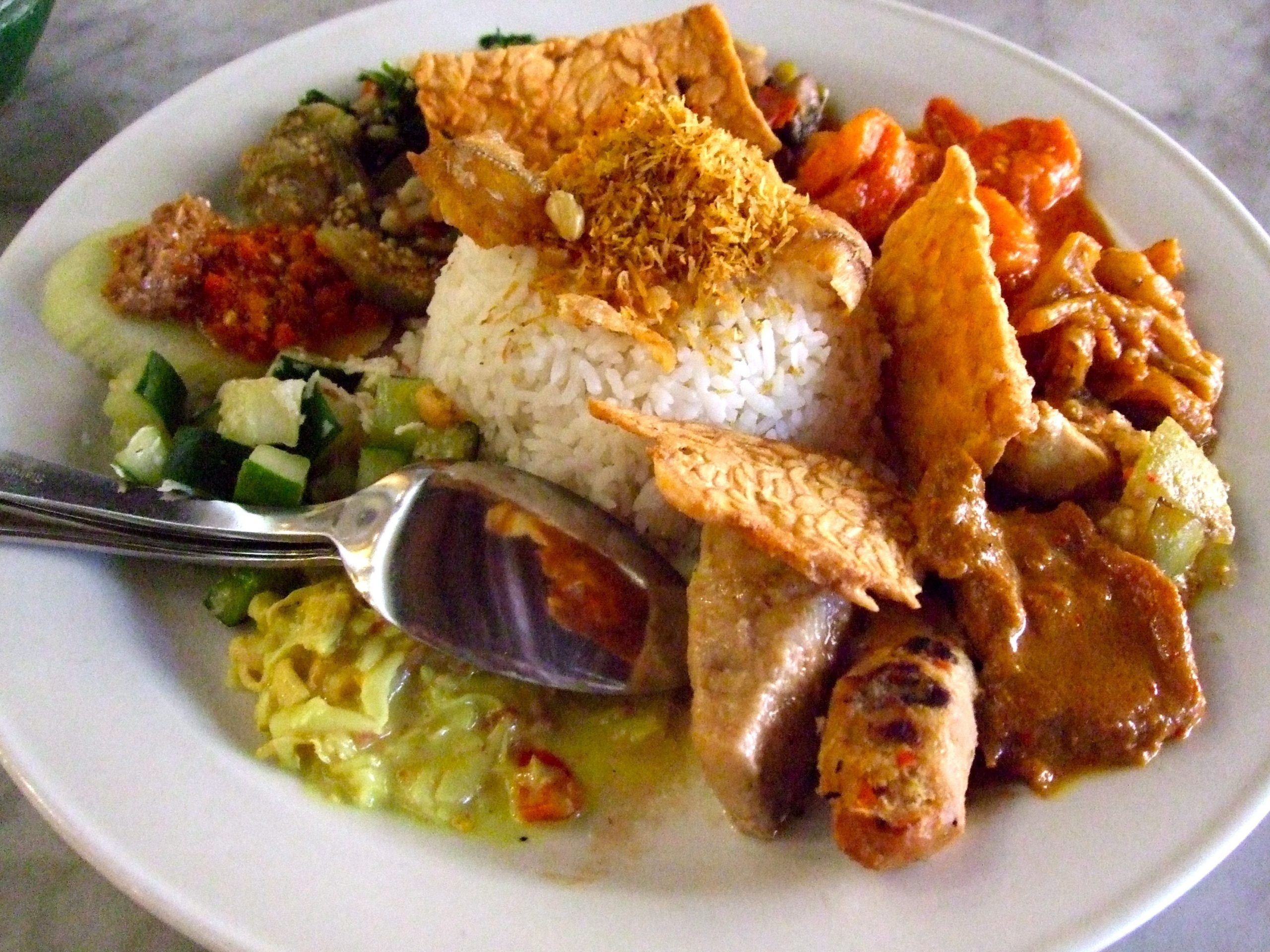 Nasi Campur Aneka Lauk Pauk 1 nasi campur aneka lauk pauk scaled