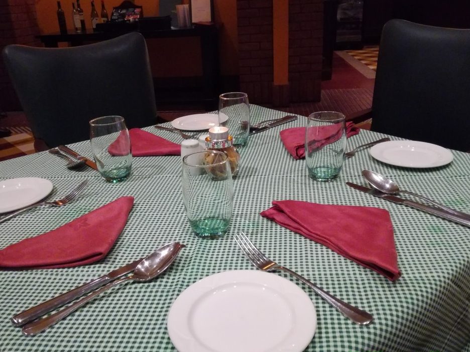 restoran malam jumaat